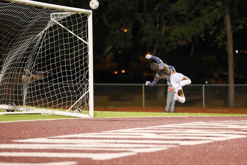Lincoln Girls Soccer game action photo 9