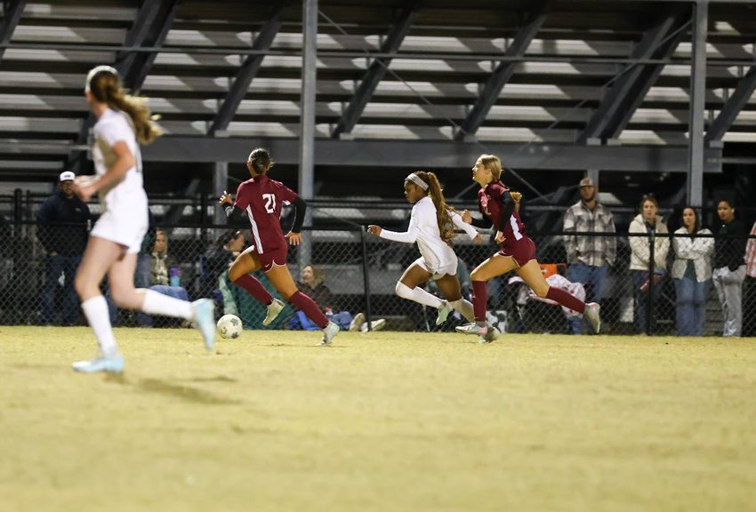 Lincoln Girls Soccer game action photo 18